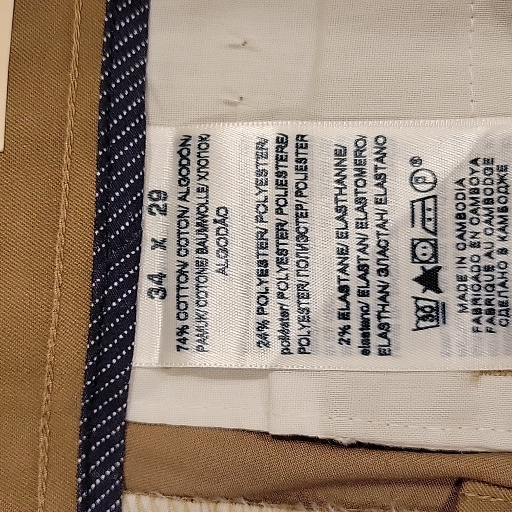 Dockers Men's Classic Fit Khaki Casual Pants - Picture 7 of 7